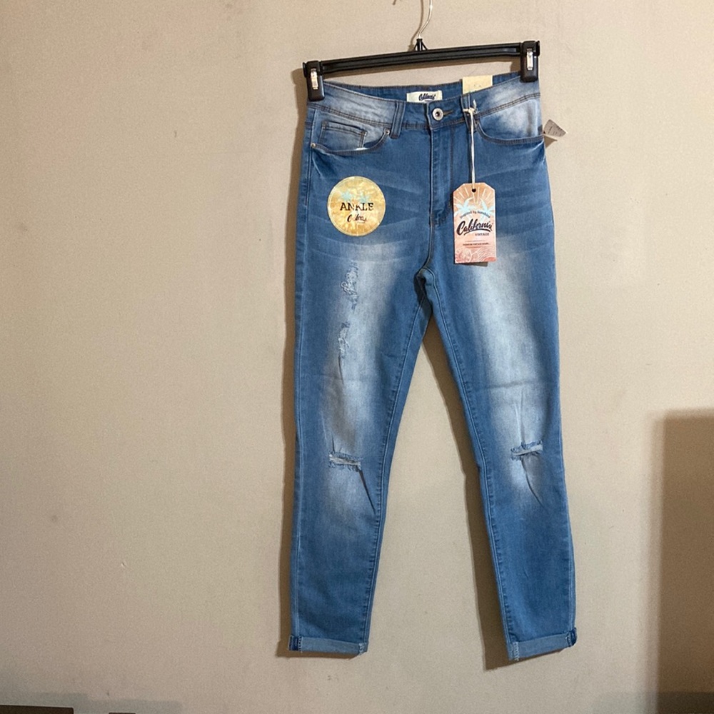 California Vintage ankle jeans size 7 junior stressed out.Great Christmas gift. - Picture 1 of 11